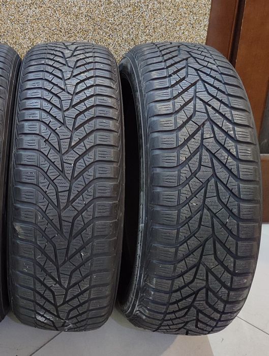 R17 215/60 Зима Автошини Шини Резина