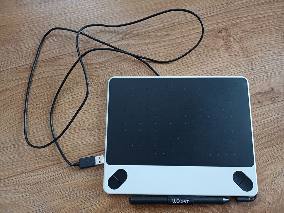 Wacom Intuos Pen Tablet CTL-490  Графічний планшет