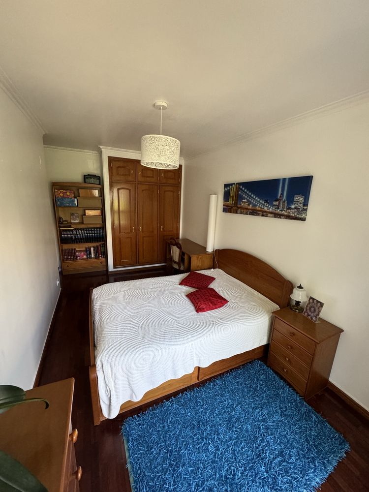 Alugo quarto a jovem universitário/professor em Algueirão/Sintra