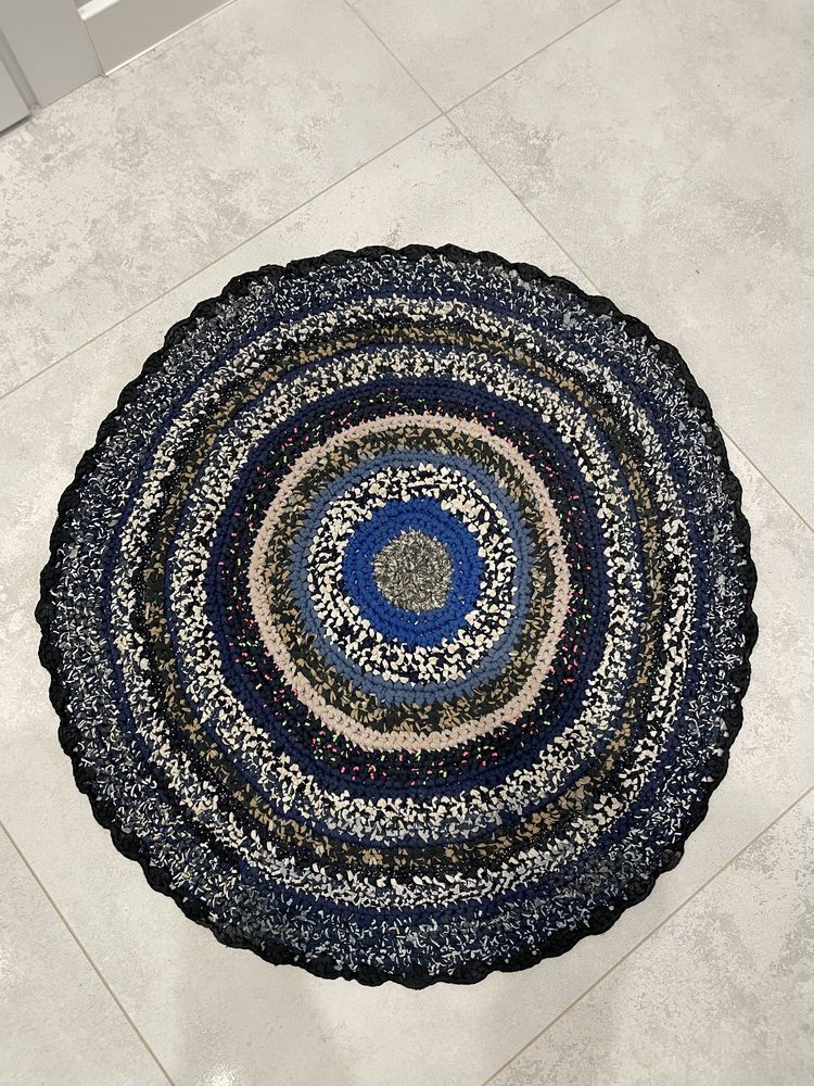 Ręcznie robiony dywan z materiałów 70cm
