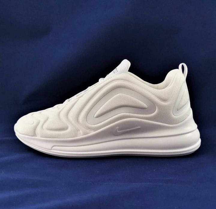 Женские Белые Кроссовки Найк 720 с Амортизацией Nike