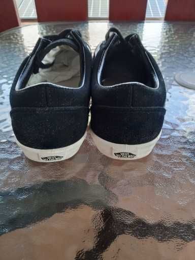 Buty Vans rozmiar 42 raz ubrane stan idealny