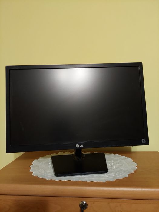 Монітор LG E2342T