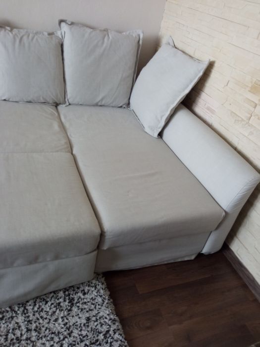 Kanapa narożna beżowa