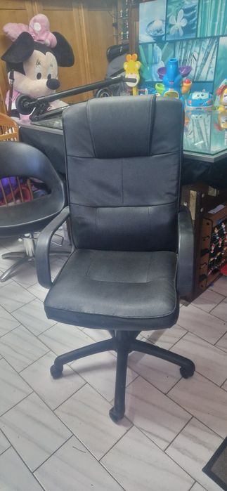 Cadeira de Escritório...BlackLine