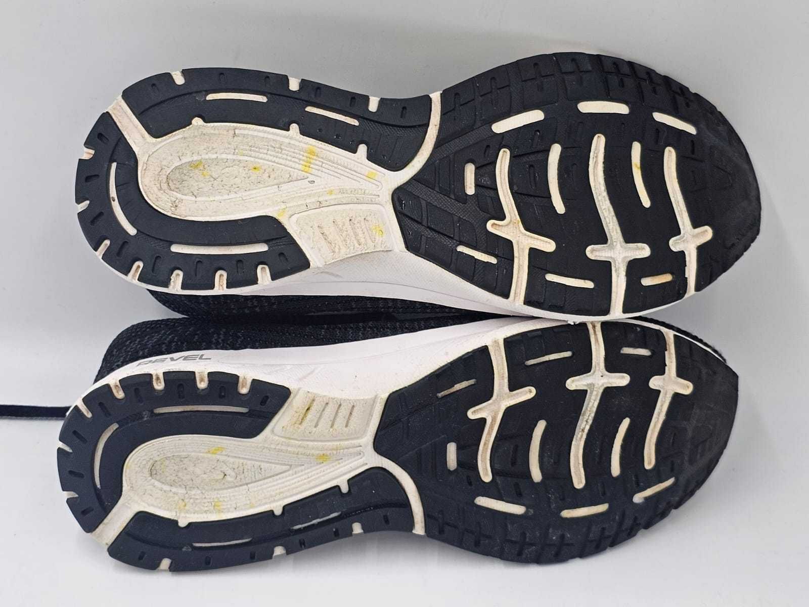 Brooks Revel 3 buty do biegania r. 40