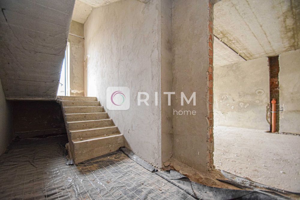 Продаж таунхаусу в престижному районі — Кутківці, вул. Батьківського