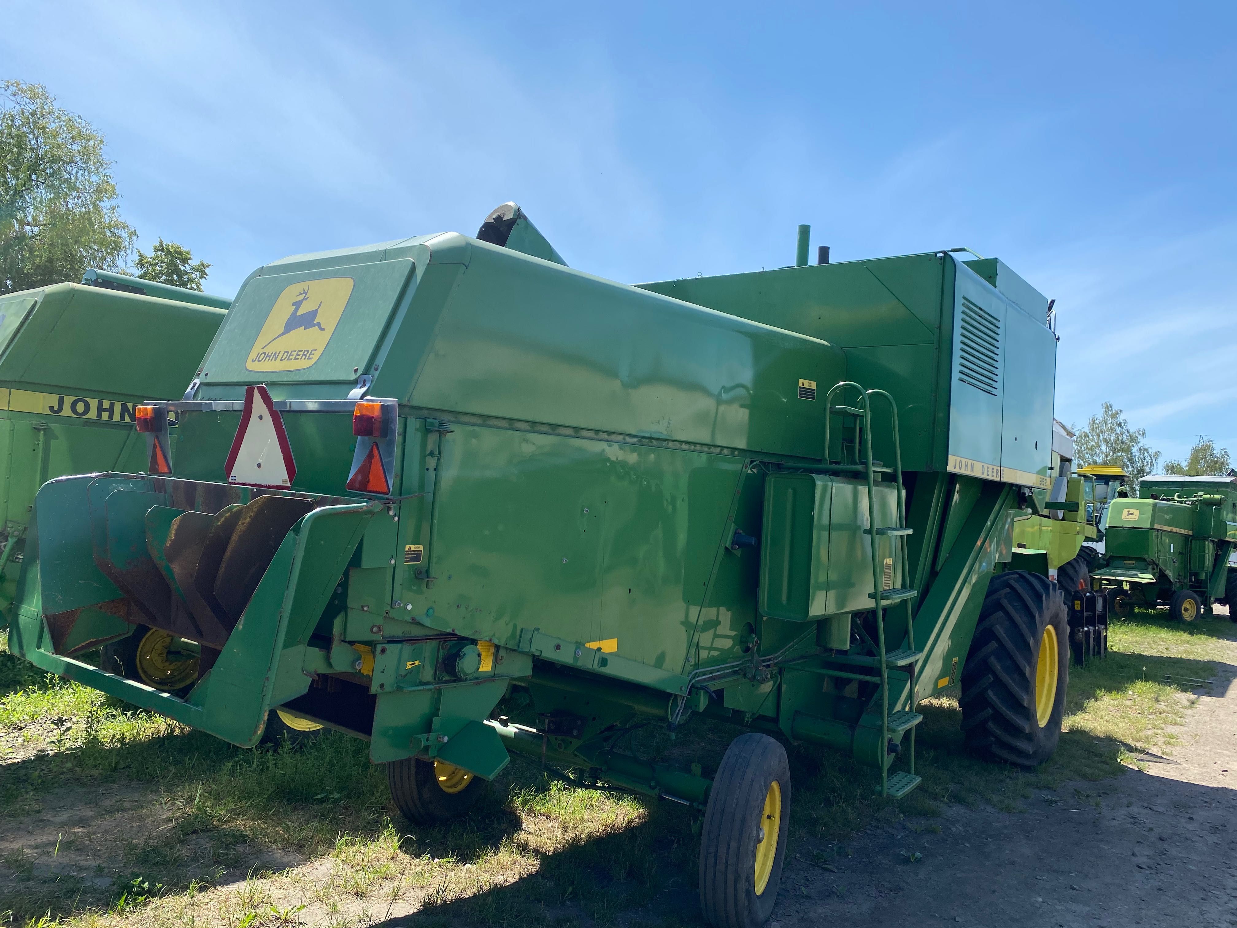 Комбайн зернозбиральний John deere 952