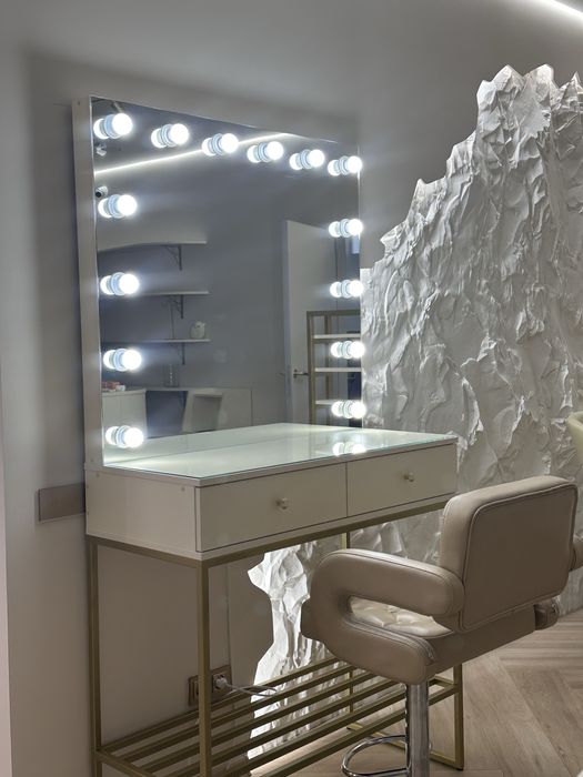 Оренда робочого місця майстра бровіста/візажиста