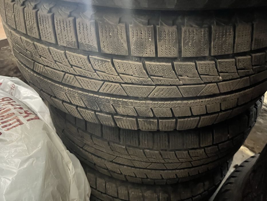 Зимова Резина R17 215/55 Firemax