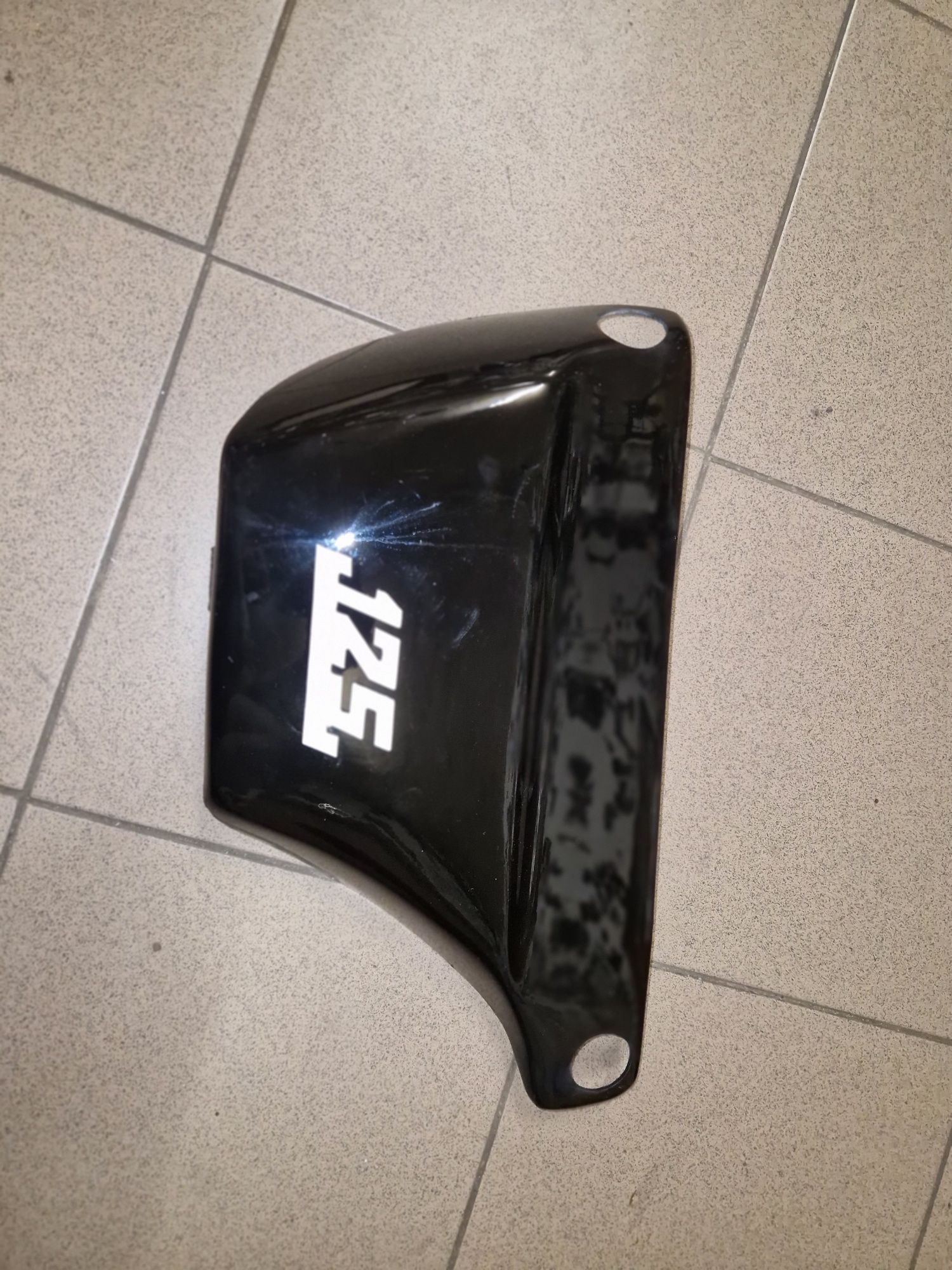 Oslona boczna ,boczek wsk 125 garbuska pl