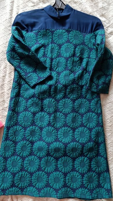 Жіноча цікава сукня