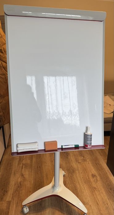 Tablica flipchart 2x3 Mobilechart Red na kółkach