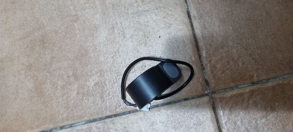 Botão acelerador trotinete Xiaomi 4/4Pro e compatível