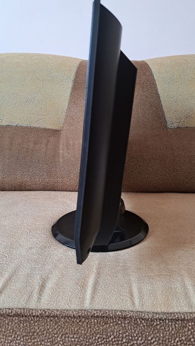 Телевізор монітор  LG Flatron M198WA-BZ.