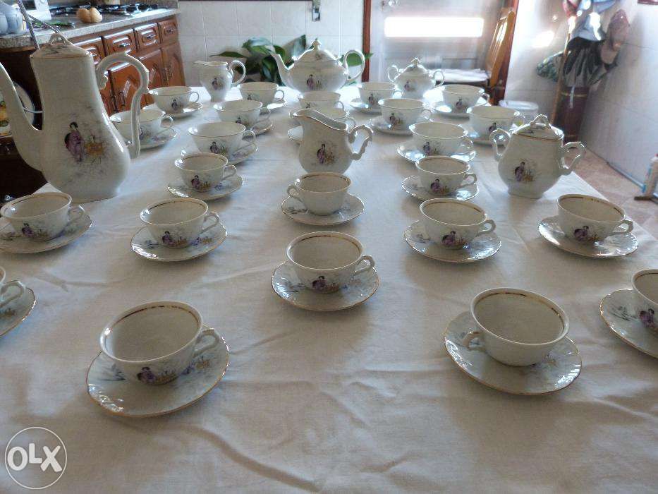 Conjunto Vista Alegre de chá e café