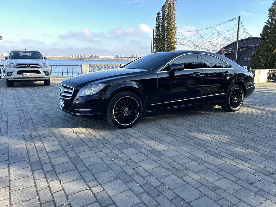 Mercedes-Benz CLS-Class целый не мотанный