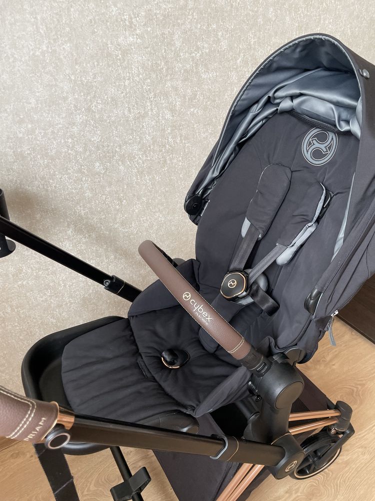 Cybex Priam 4.0 Deep Black / Rose Gold