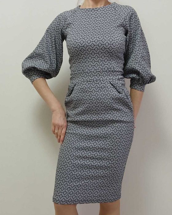 Сукня (р. 36) (робочий стиль, святковий)