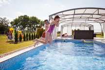 Noclegi na Mazurach apartament z basenem