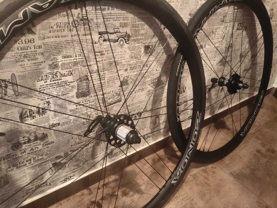 Campagnolo Zonda C17, koła szosa, Continental Grand Prix 5000 jak NOWE