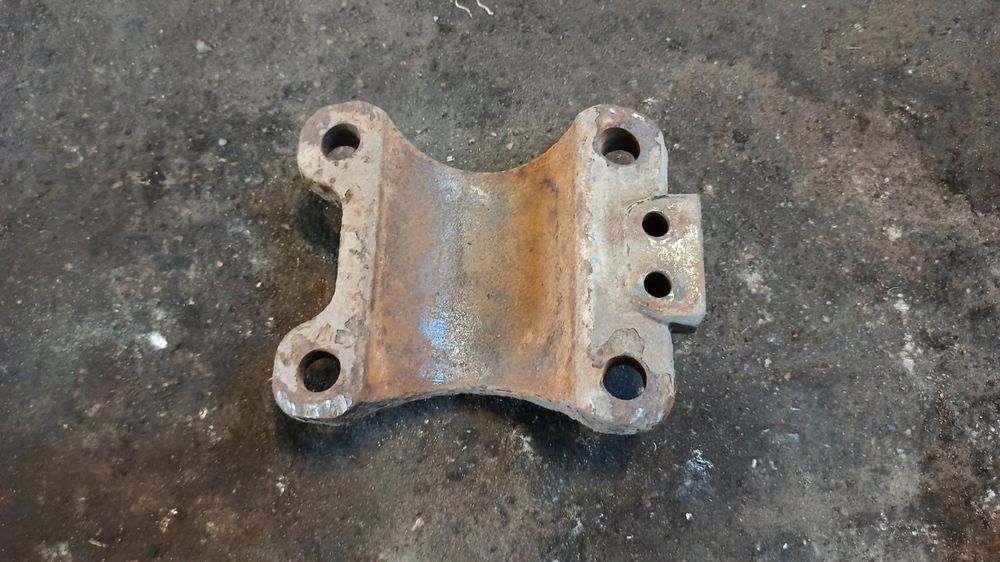 uchwyt mocowanie mostu resora stabilizatora iveco daily 35s 06+