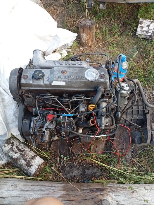 Авто деталі двигун