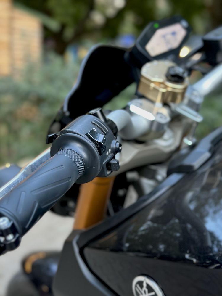 Yamaha mt09 MT09 идеальное состояние. Переоформление.