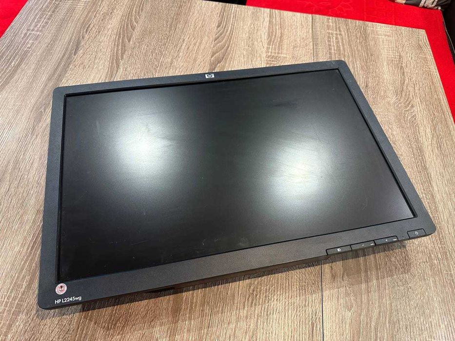 Професійні монітори HP L2245wg — 22" матова матриця