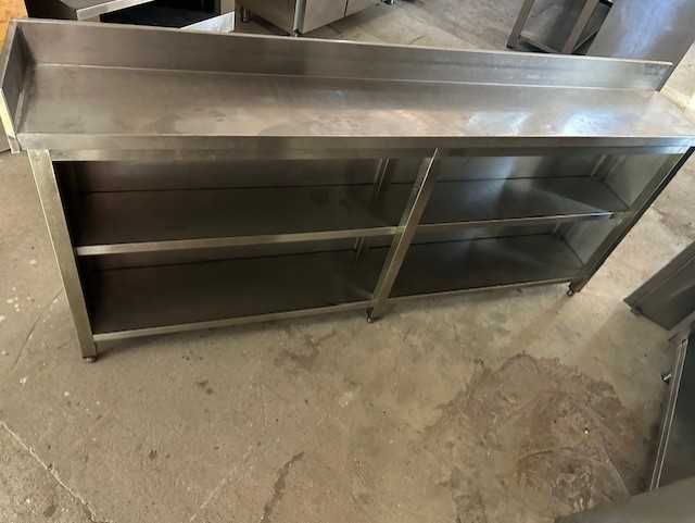 Bancada neutra em Inox com prateleiras