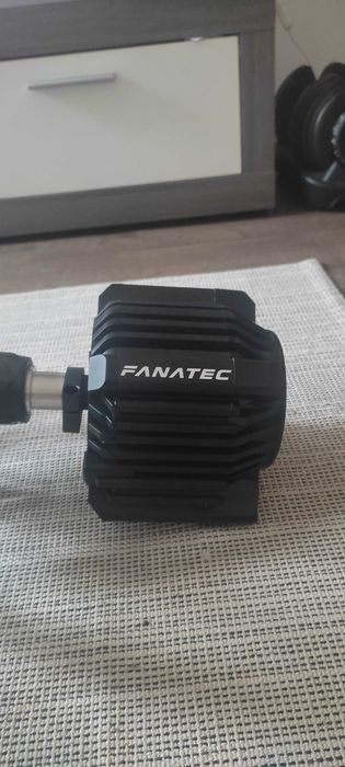 Fanatec DD Pro (5nm) (com pedais e volante)