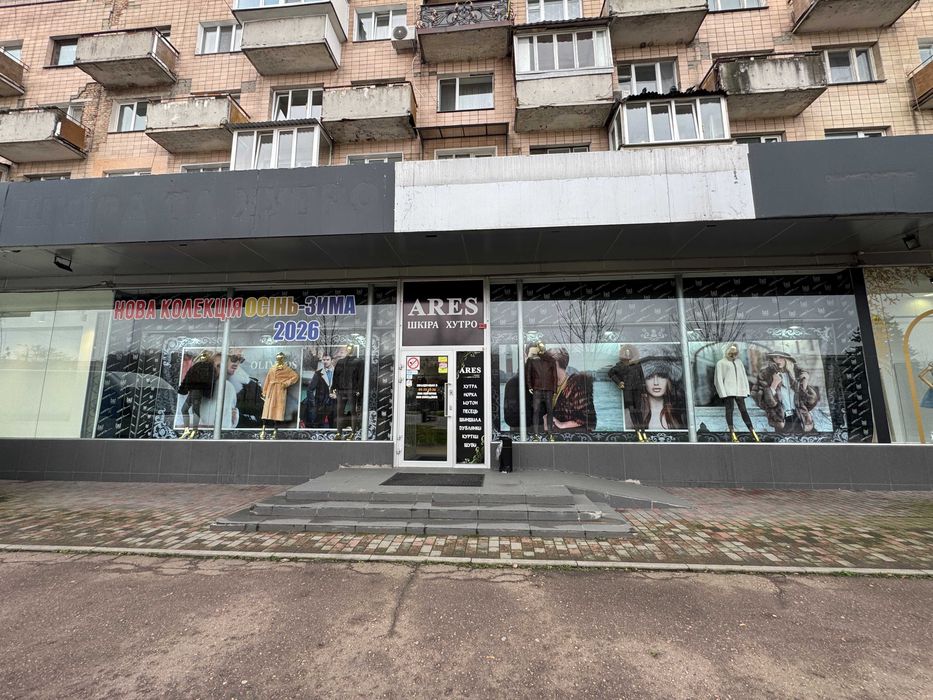 Фасадне приміщення в центрі по бул. Шевченка