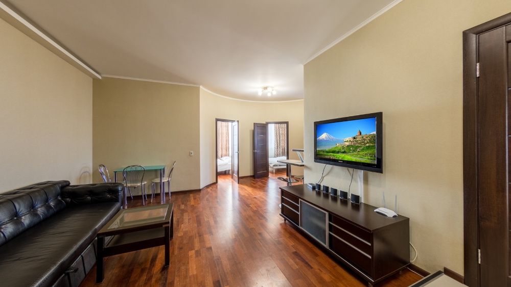 3-х подобово, Botanic Towers, метро.