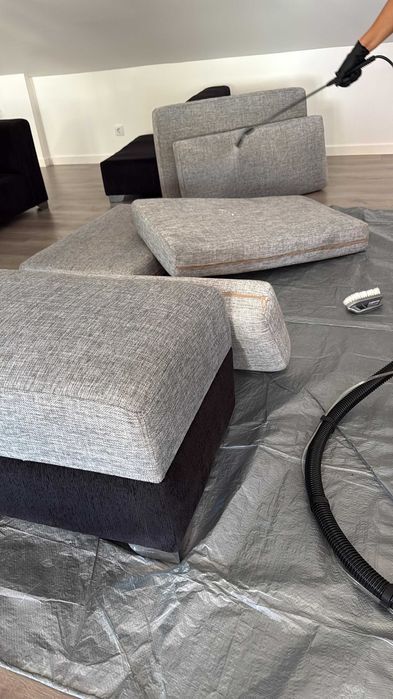 Limpeza profissional de Estofos - Sofás, colchões e cadeiras renovado!