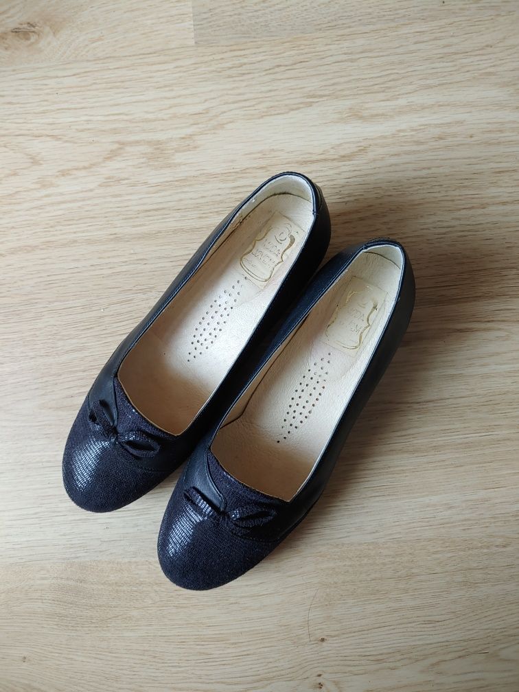 Sapatos de salto, tamanho 38, NOVOS