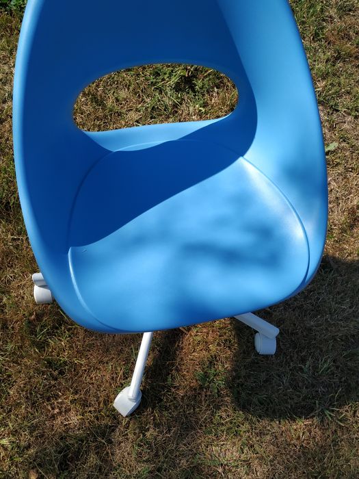 Krzesło obrotowe Ikea ELDBERGET / MALSKÄR niebieskie