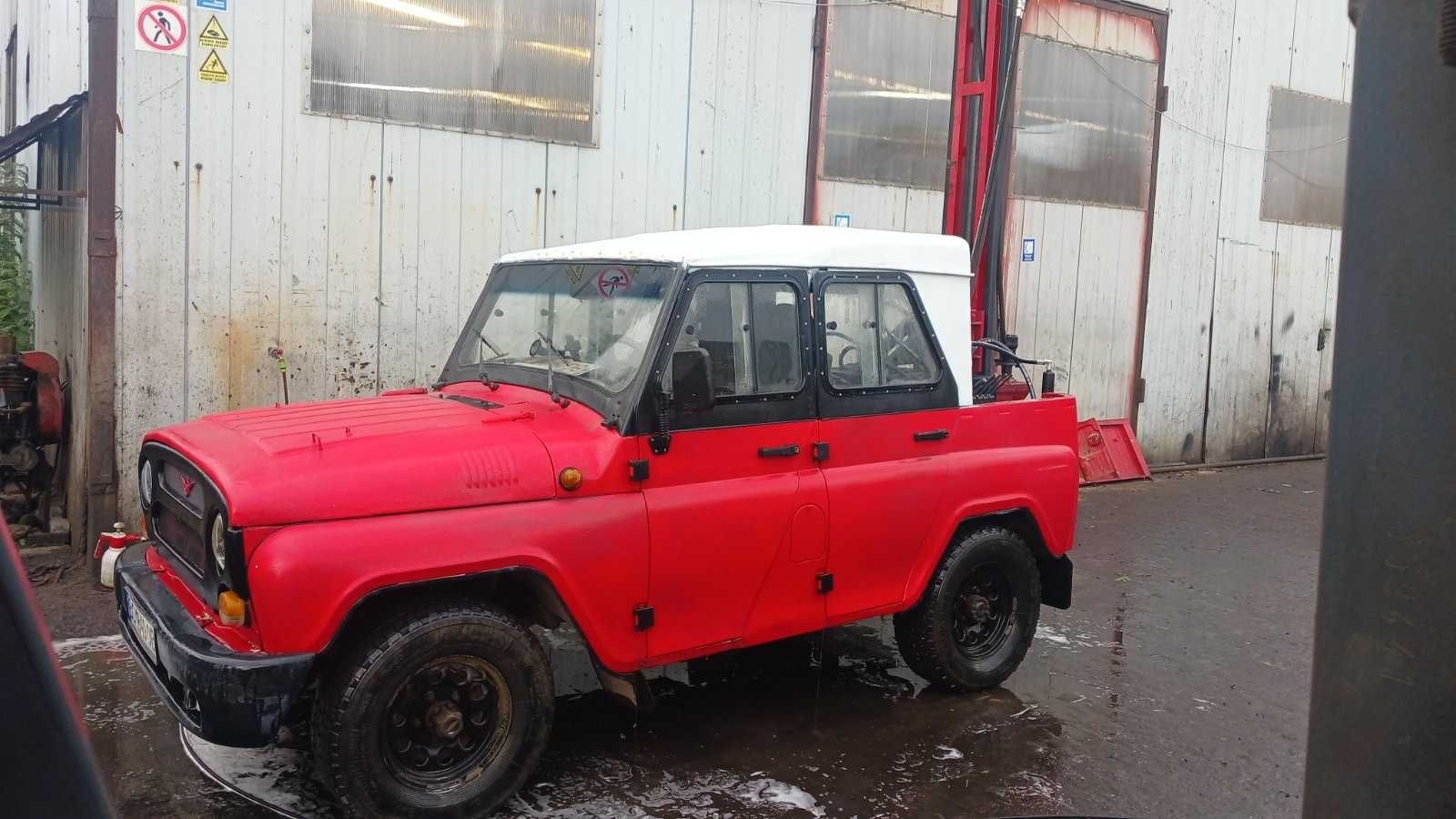 Бурова установка гідравлічна на базі автомобіля УАЗ