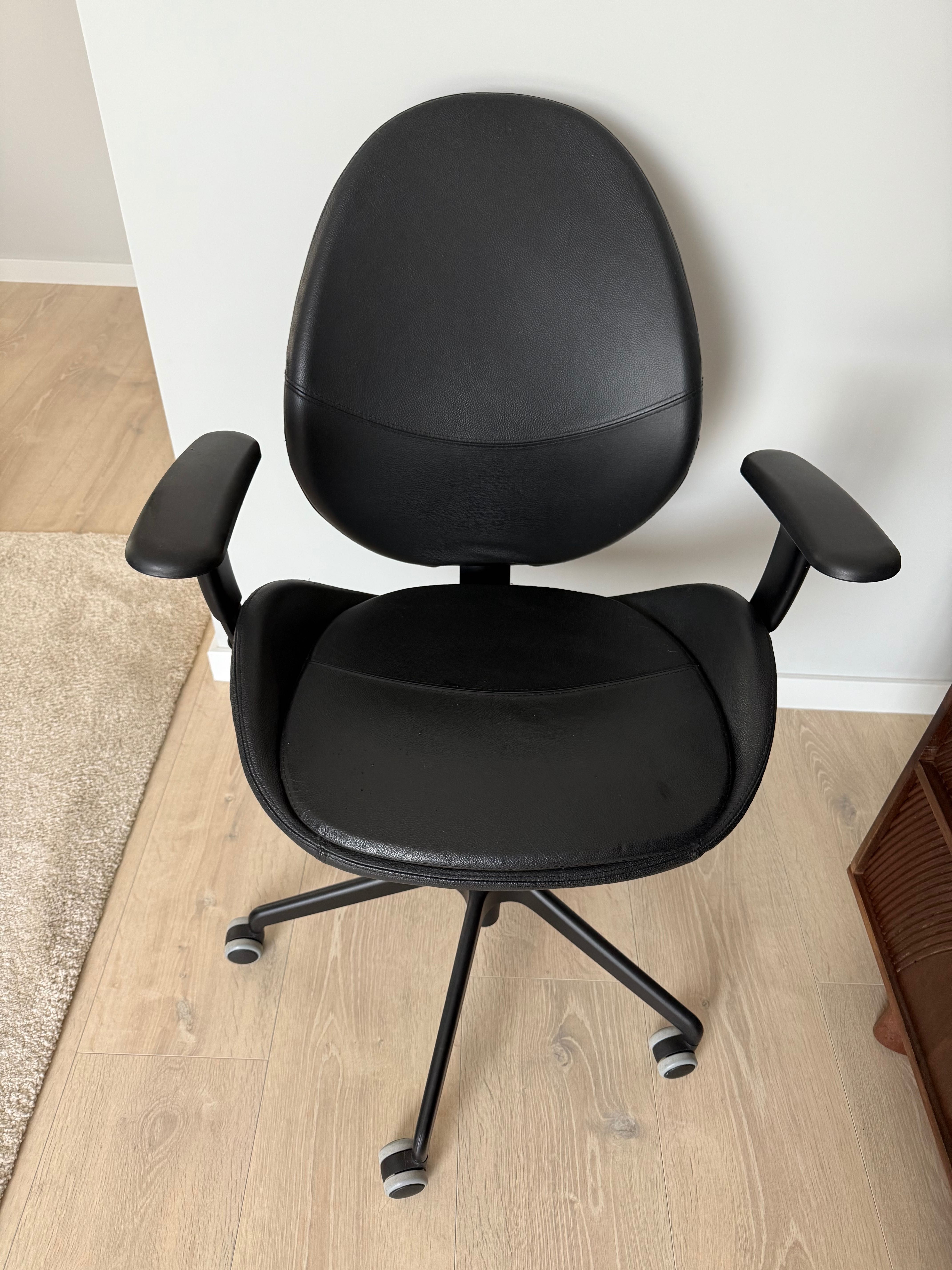 Comfortable office chair