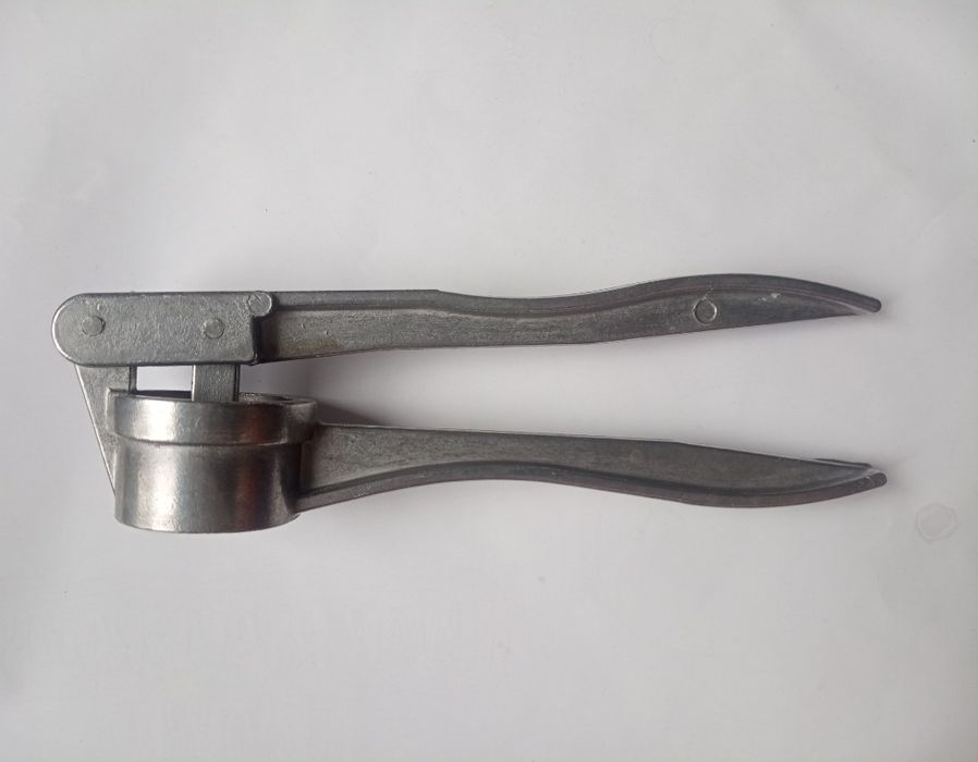 Wyciskacz do czosnku praska do ugniatania aluminium Ukraina nowy