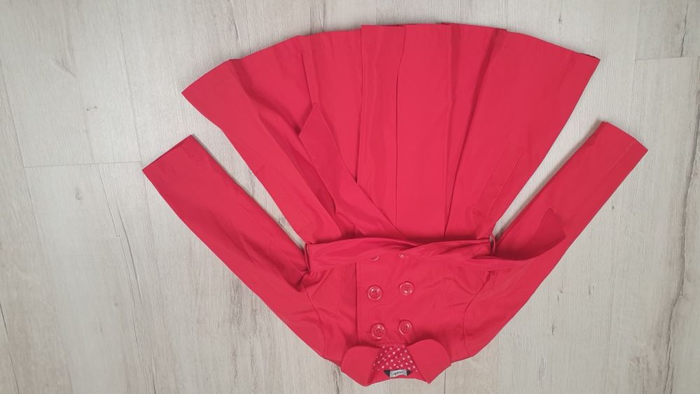 Плащик новий фірми George на вік 5-6р, зріст 110-116см ціна 250 грн