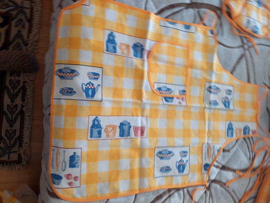 Têxteis de cozinha amarelo e azul