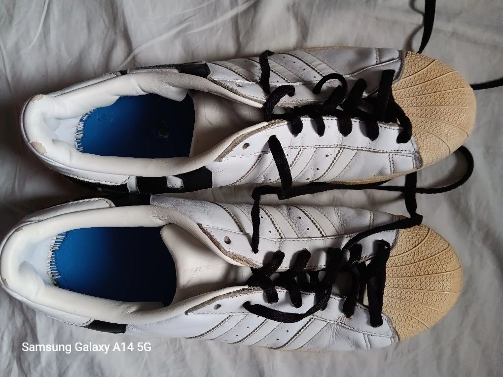 Ténis  de marca adidas