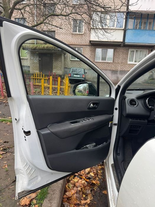 Продам авто Peugeot 3008 2.0 PHEV