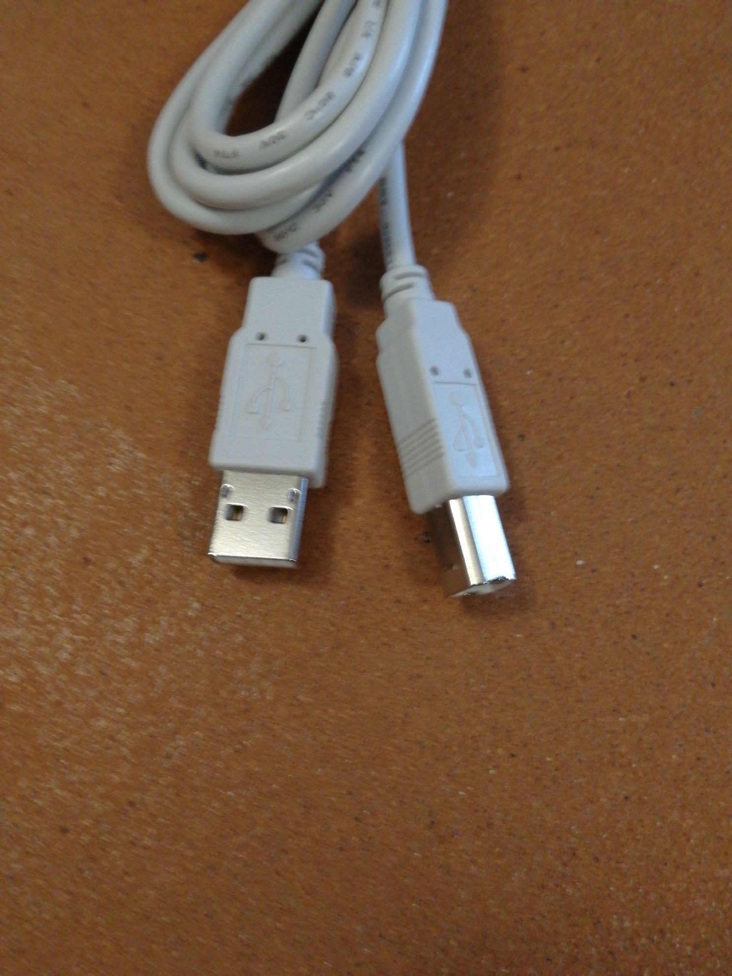 Cabo USB Golden Bridge novo