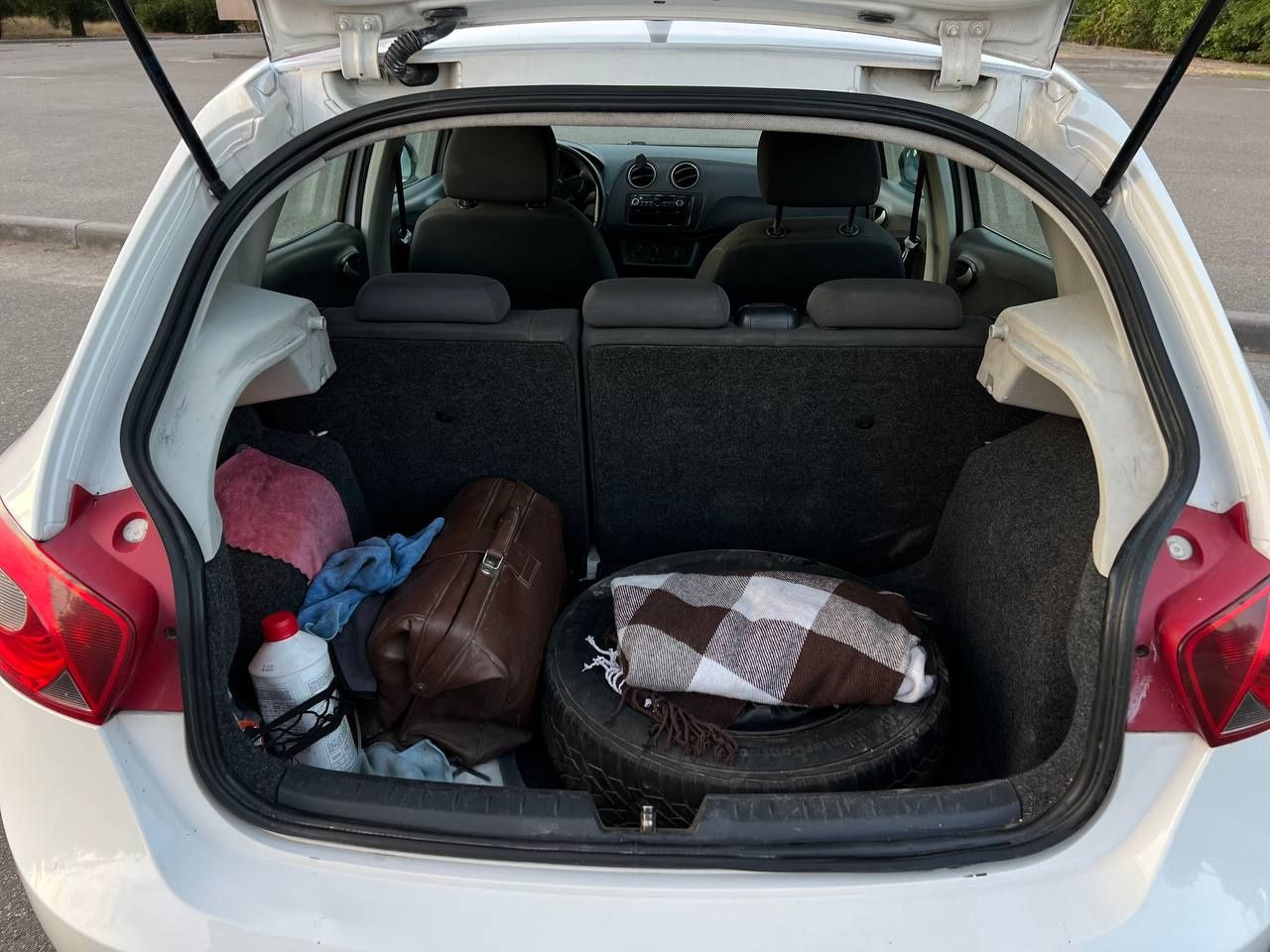 Seat Ibiza 6j 2010 год, торг