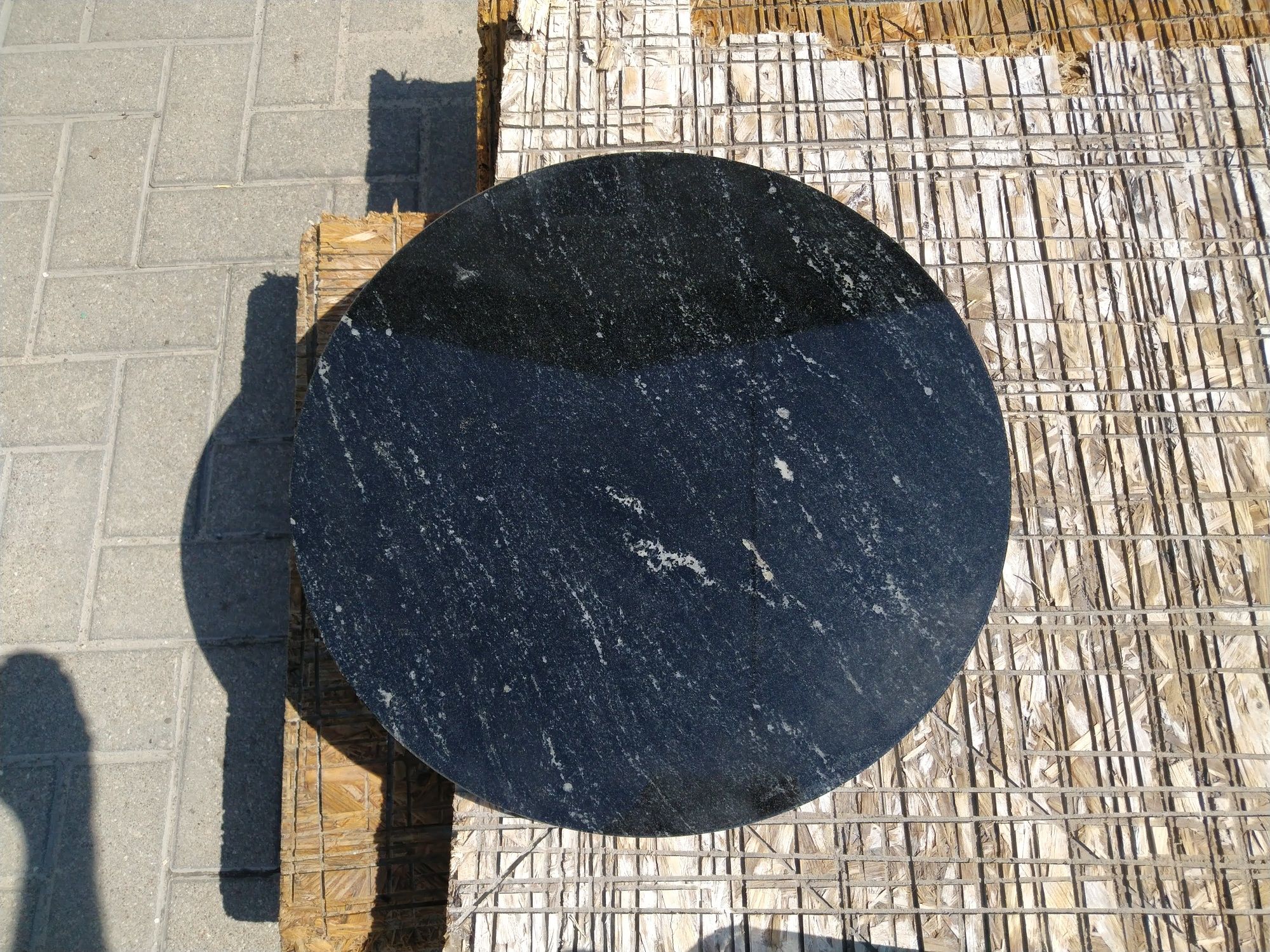 Blat na stolik kawowy 50cm granitowy marmurowy VIA Lactea 3cm
