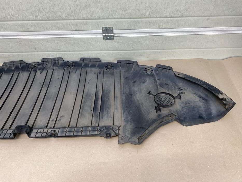 Spoiler Dokładka Listwa Płyta Osłona Zderzaka Przód TESLA MODEL Y