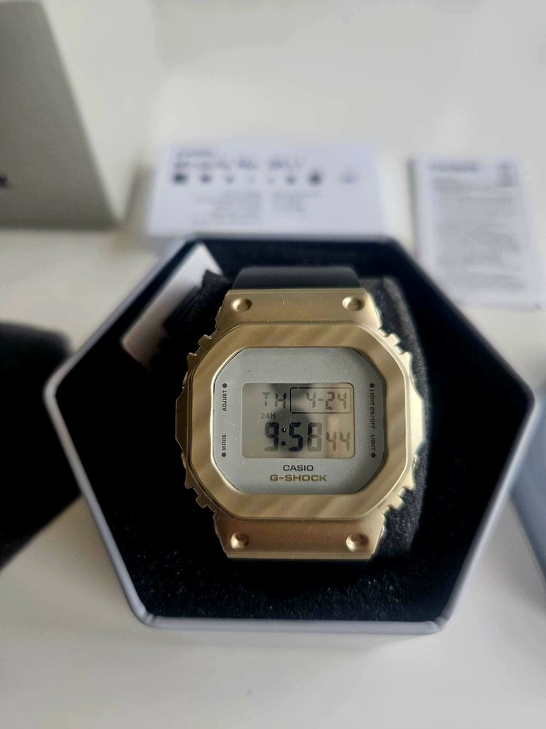Sprzedam Casio G-Shock GM-S5600B

Nowy, gwarancja , pełny zestaw produ