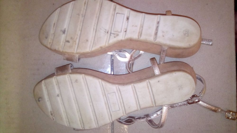 Босоніжки38р/устілки25см