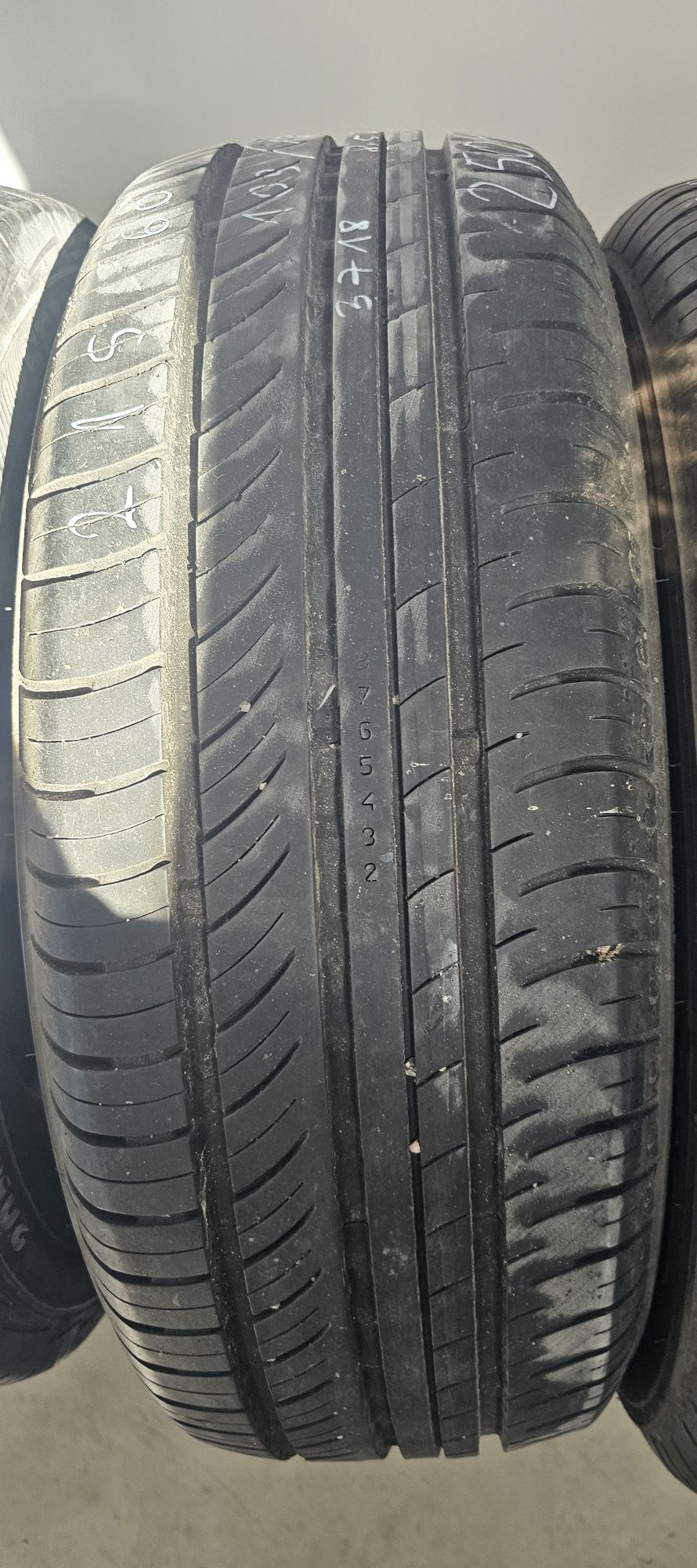 215/60R17C Nokian Cline Lato